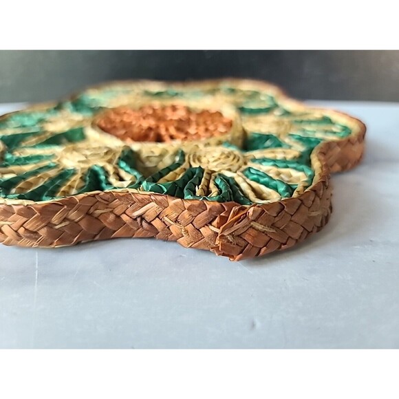 Vintage Woven Floral Trivet - Picture 10 of 10